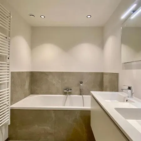 Magnifique Nocturne & Prestige Centre Lutych